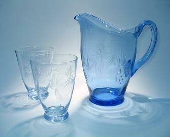 Pitcher and glasses 517