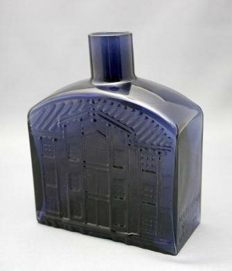 Decorative bottle Nuutajärvi 200 years - Nurminen, Kerttu Decorative bottle Nuutajärvi 200 years - Nurminen, Kerttu