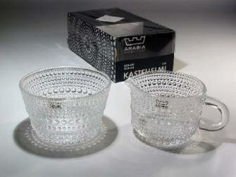 Kastehelmi: sokerikko ja kermakko