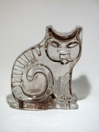 Kissa 6694 - Tynell, Helena Kissa 6694 - Tynell, Helena